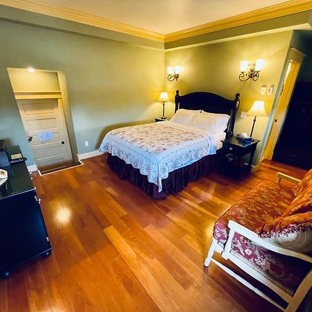 Redwood Falls The Vintage Inn מראה חיצוני תמונה